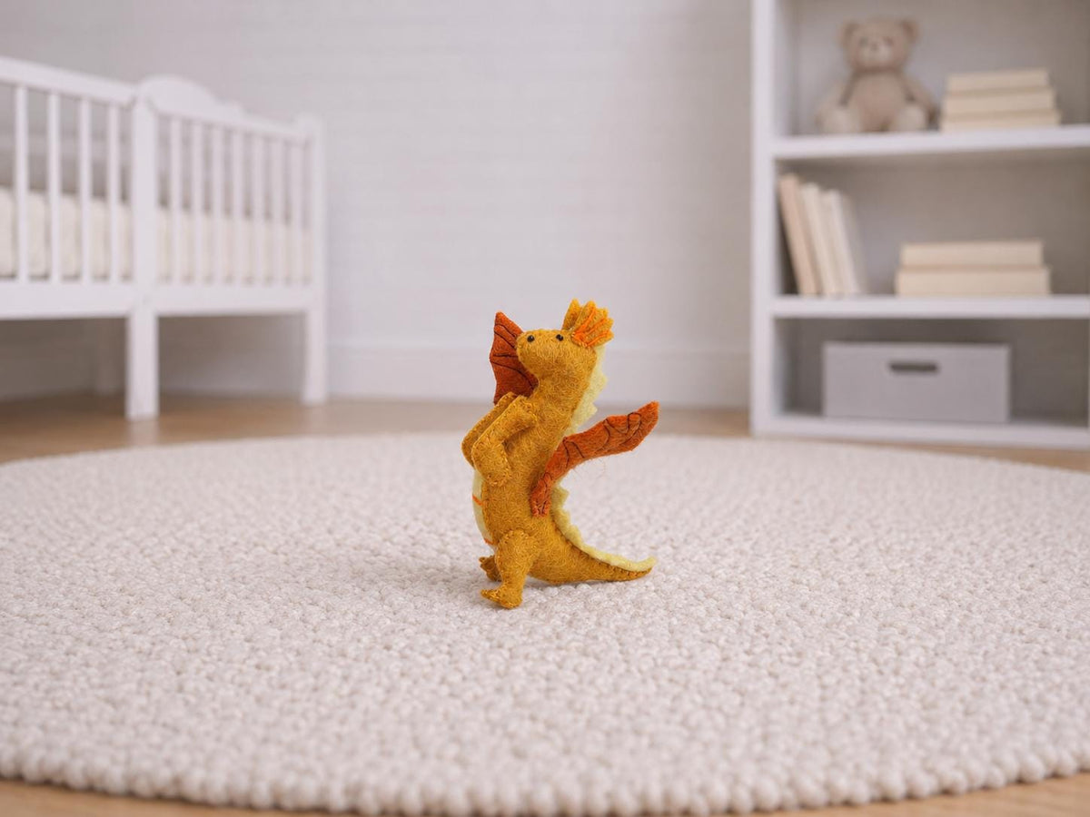 Gelber Drache aus Filz I Spielzeug I Dekofigur I Dragon I handgemachtes Spielzeug I Filz Drache I Filz Figur I Drache Spiel