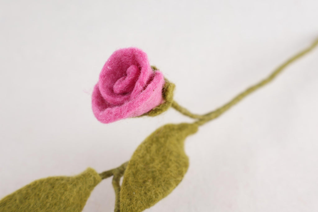 Lisianthus aus Filz in Pink | handgefertigter Blütenzweig | biegsame Filzblume | dauerhafte Blumen | Fair Trade Nepal I Blumendeko