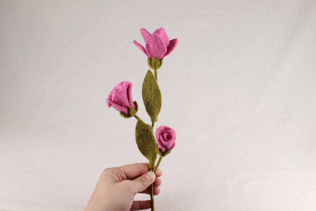 Lisianthus aus Filz in Pink | handgefertigter Blütenzweig | biegsame Filzblume | dauerhafte Blumen | Fair Trade Nepal I Blumendeko