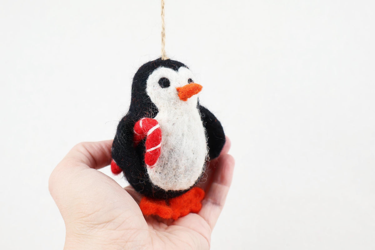 Weihnachtsanhänger Pinguin mit Zuckerstange I Christbaumschmuck Weihnachtsdeko I Winter Weihnachtsbaum