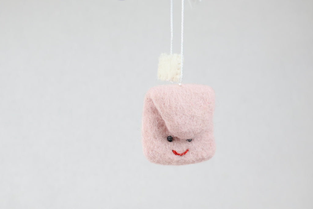 Teebeutel aus Filz | Weihnachtsanhänger & Geschenk für Teeliebhaber I Christbaumschmuck I Weihnachtsdeko I lustige Weihnachtsdeko
