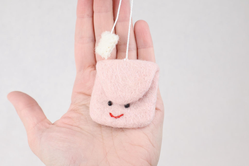 Teebeutel aus Filz | Weihnachtsanhänger & Geschenk für Teeliebhaber I Christbaumschmuck I Weihnachtsdeko I lustige Weihnachtsdeko