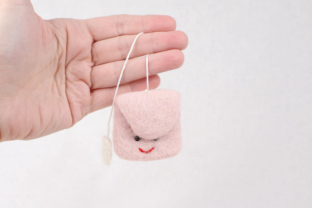 Teebeutel aus Filz | Weihnachtsanhänger & Geschenk für Teeliebhaber I Christbaumschmuck I Weihnachtsdeko I lustige Weihnachtsdeko