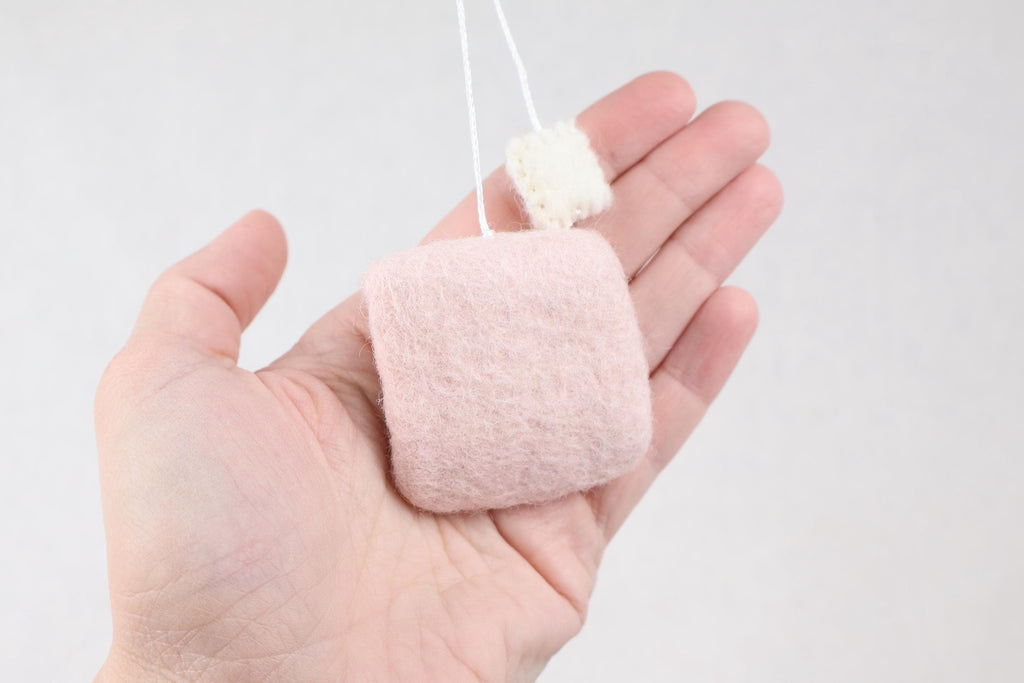 Teebeutel aus Filz | Weihnachtsanhänger & Geschenk für Teeliebhaber I Christbaumschmuck I Weihnachtsdeko I lustige Weihnachtsdeko
