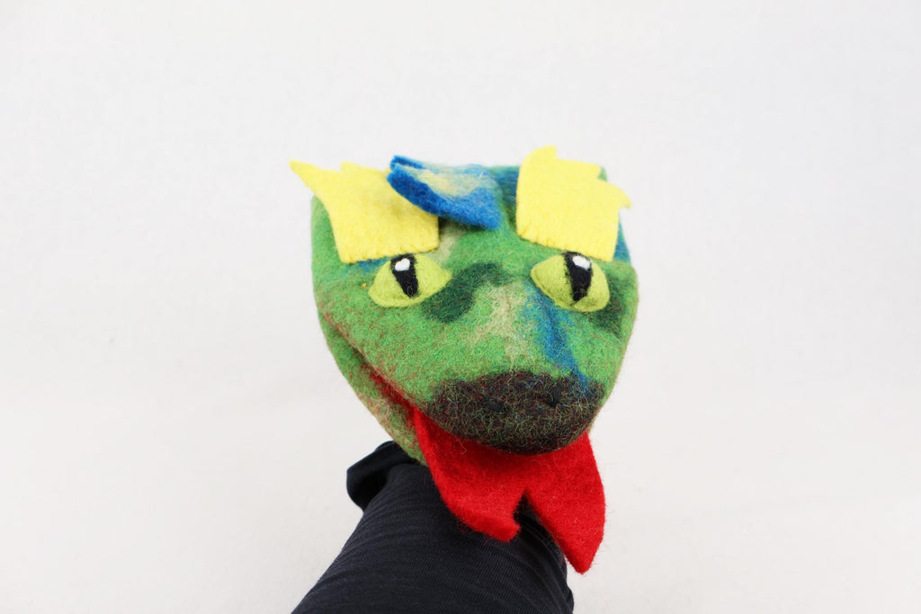 Handpuppe Drache aus Filz I Drachenspiel I Fingerspiel I Drache I süßes Monster I Spielzeug Montessori I Geschichten erzählen