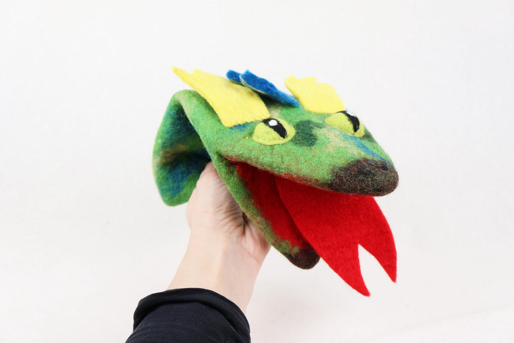 Handpuppe Drache aus Filz I Drachenspiel I Fingerspiel I Drache I süßes Monster I Spielzeug Montessori I Geschichten erzählen